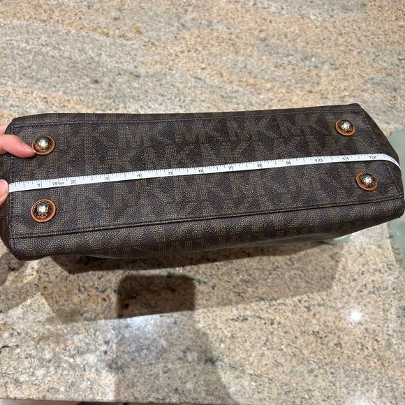 Michael Kors Chain Tote Bag - Picture 9 of 14